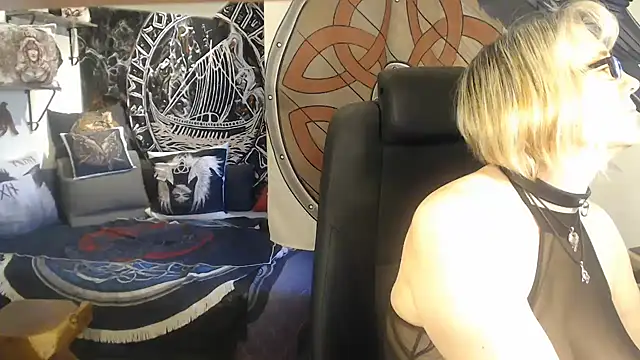 TittenMichelle online show from March 18, 7:52 am