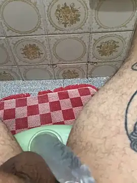 MalvadoFavorito28 online show from November 26, 10:11 pm