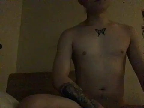 Snapshot of Eric246 chatting on May 15, 8:27 pm Eric246 online show from May 15, 8:27 pm