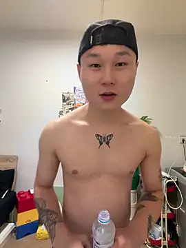 Eric246 online show from June 15, 9:11 am