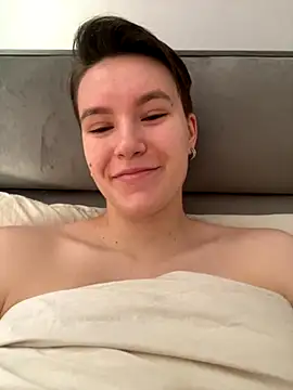 JessieFlower online show from November 13, 8:35 am