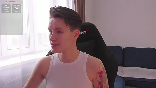 JessieFlower online show from December 5, 9:29 am