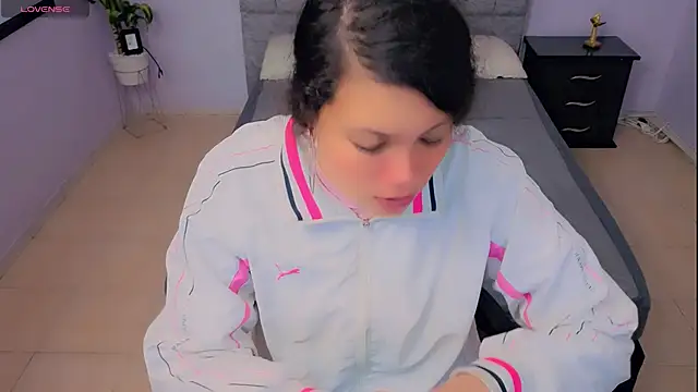 Lana stone  online show from November 30, 3:10 am