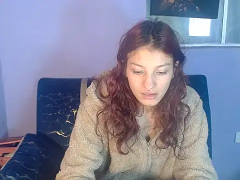 Snapshot of Emma-Wilson chatting on August 5, 8:11 pm Emma-Wilson online show from August 5, 8:11 pm