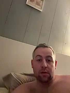 Snapshot of IrishManc chatting on November 3, 11:00 am IrishManc online show from November 3, 11:00 am