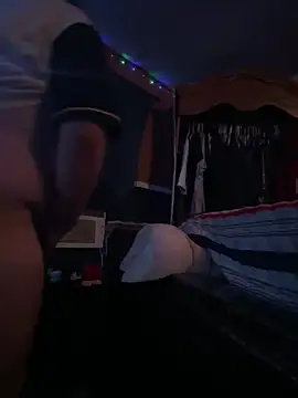 bigdickgio6923 online show from February 19, 1:45 am