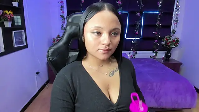 sweelanna   online show from February 12, 6:29 am