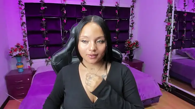 sweelanna   online show from March 7, 4:57 am