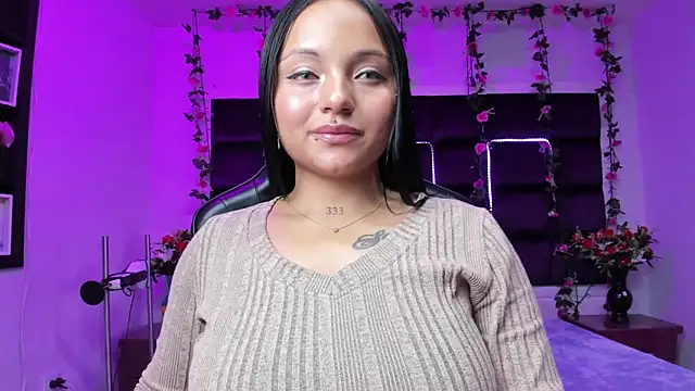 sweelanna   online show from October 3, 1:46 am