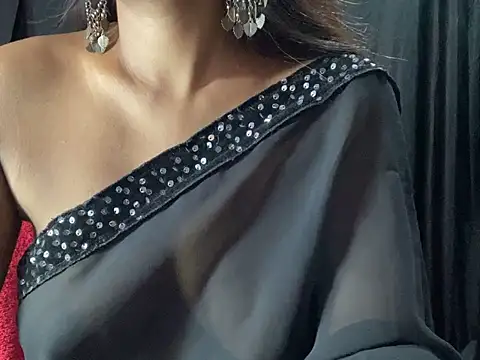 Snapshot of Sexy_trisha__7 chatting on January 24, 8:11 pm Sexy trisha 7 online show from January 24, 8:11 pm
