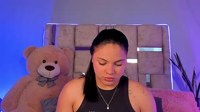 lunamartiinez online show from January 14, 7:53 pm