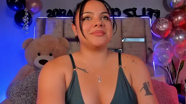 lunamartiinez online show from January 16, 12:12 am