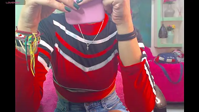 lorenapinto online show from April 18, 3:43 am