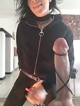 freyamoret online show from January 8, 9:32 am