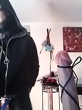 freyamoret online show from February 5, 5:20 pm