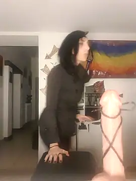 freyamoret online show from November 5, 4:12 am