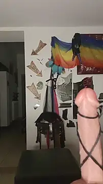 freyamoret online show from December 5, 3:15 am