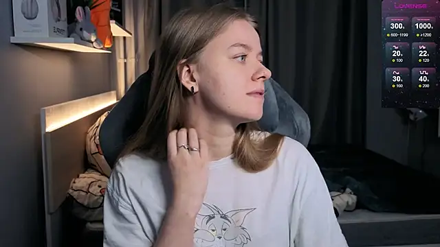 candy maggie online show from March 1, 7:26 pm