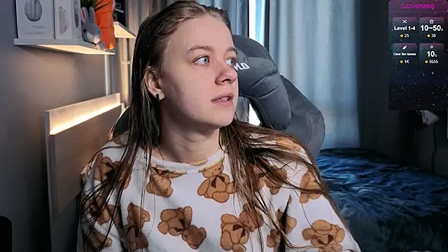 candy maggie online show from March 19, 10:00 am