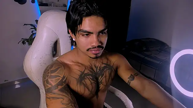 Young laroi online show from January 11, 8:43 am