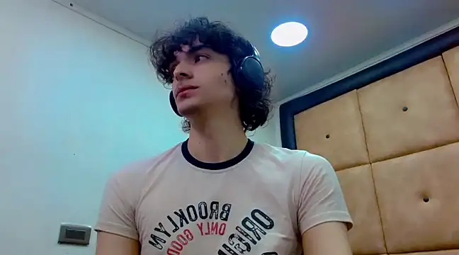 Sr BonnyEthan online show from December 19, 1:29 pm