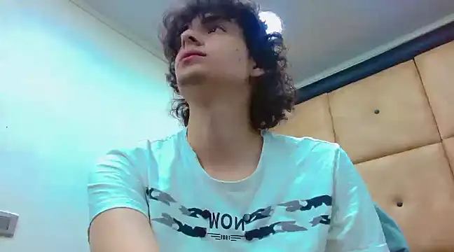 Sr BonnyEthan online show from December 31, 1:52 pm