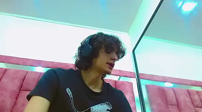 Sr BonnyEthan online show from March 7, 1:51 pm