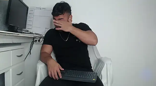 BrianMalonee online show from February 25, 1:50 pm