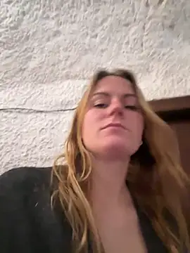 selenaluvv online show from January 16, 4:11 pm