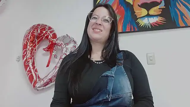 Snapshot of _diana_cute chatting on October 2, 3:46 am  diana cute online show from October 2, 3:46 am