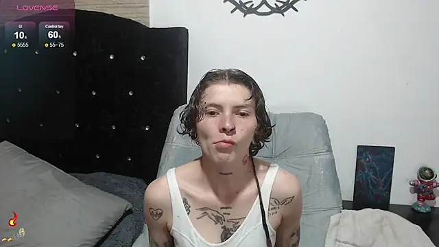 pretty cristal69 online show from September 8, 10:42 pm