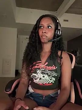 Your Paris online show from March 26, 4:07 am