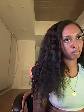 Your Paris online show from March 27, 5:24 am