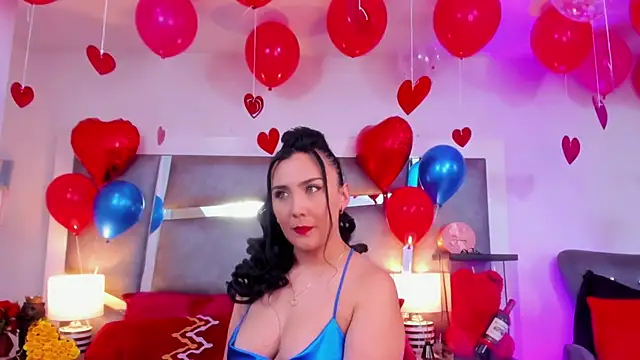 Snapshot of Evangeline_Taylorr chatting on February 14, 3:47 pm Evangeline Taylorr online show from February 14, 3:47 pm