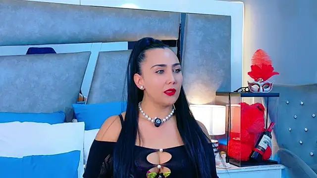 Evangeline Taylorr online show from October 21, 2:40 pm