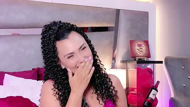 Evangeline Taylorr online show from March 12, 2:23 pm