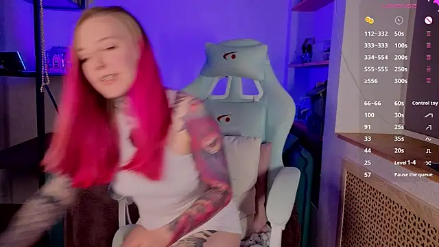 Roxy      online show from April 25, 9:23 pm