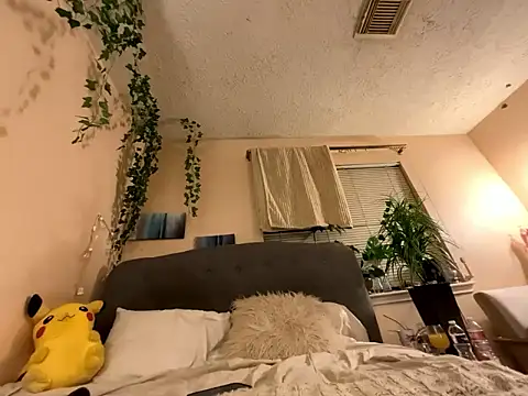 Snapshot of magicalc00ch chatting on January 18, 12:25 am magicalc00ch online show from January 18, 12:25 am