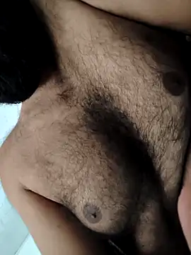 Snapshot of sultan7001 chatting on March 1, 7:43 am sultan7001 online show from March 1, 7:43 am