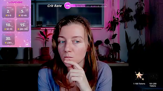 Snapshot of Elly_Helly chatting on November 14, 8:07 pm Elly Helly online show from November 14, 8:07 pm