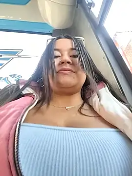 Snapshot of Cristal__04 chatting on February 5, 2:00 pm Cristal 04 online show from February 5, 2:00 pm