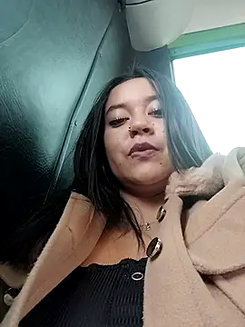 Snapshot of Cristal__04 chatting on February 7, 6:55 pm Cristal 04 online show from February 7, 6:55 pm