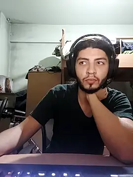 Snapshot of kleineid77 chatting on November 2, 3:36 pm kleineid77 online show from November 2, 3:36 pm