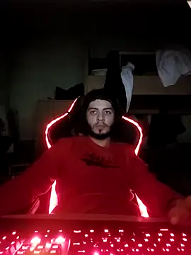 Snapshot of kleineid77 chatting on February 1, 3:32 pm kleineid77 online show from February 1, 3:32 pm