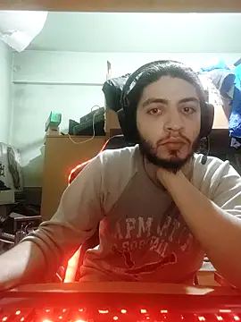 Snapshot of kleineid77 chatting on February 16, 8:27 pm kleineid77 online show from February 16, 8:27 pm