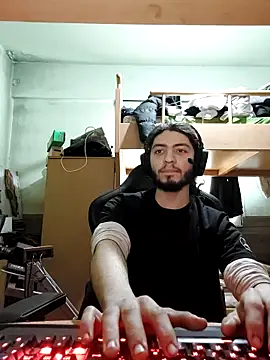 Snapshot of kleineid77 chatting on March 8, 1:48 pm kleineid77 online show from March 8, 1:48 pm