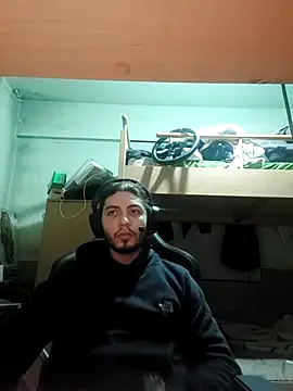 Snapshot of kleineid77 chatting on March 21, 11:19 pm kleineid77 online show from March 21, 11:19 pm