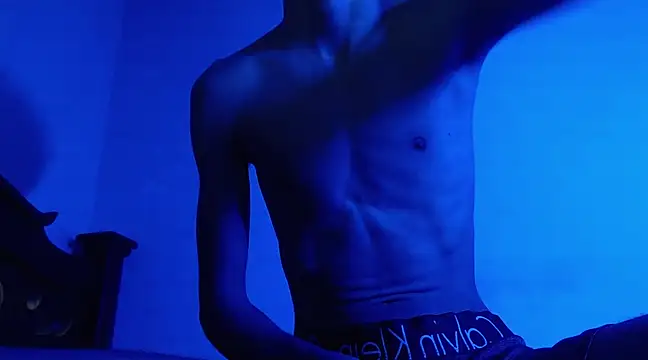 isaaclatino online show from December 28, 6:06 am