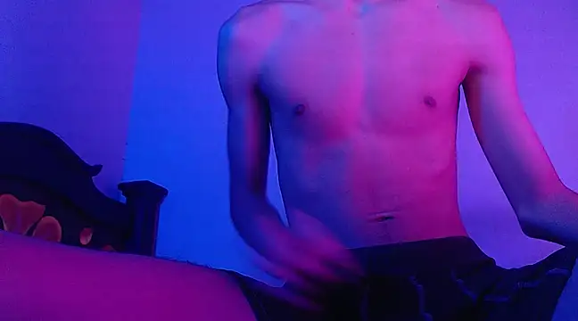 isaaclatino online show from January 22, 7:46 am