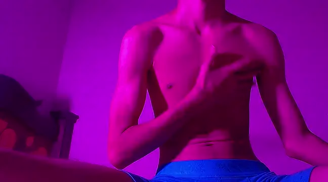 isaaclatino online show from February 12, 4:23 am